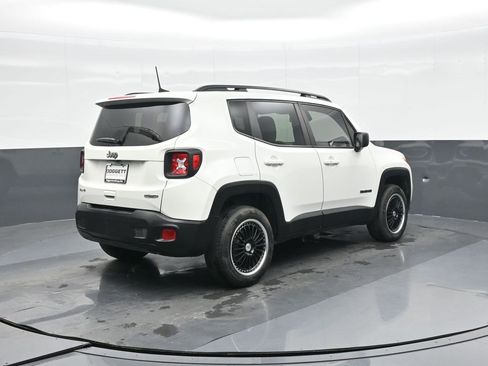 Used 2022 Jeep Renegade Latitude image 19