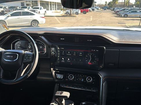 Certified 2022 GMC Sierra 1500 AT4 w/ AT4 Premium Package image 24