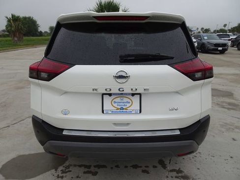 Used 2021 Nissan Rogue SV w/ Premium Package FWD image 5
