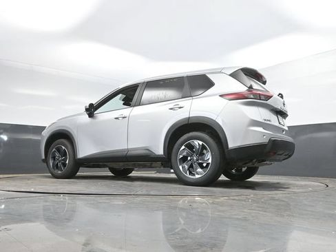 Used 2025 Nissan Rogue SV AWD/4WD image 52