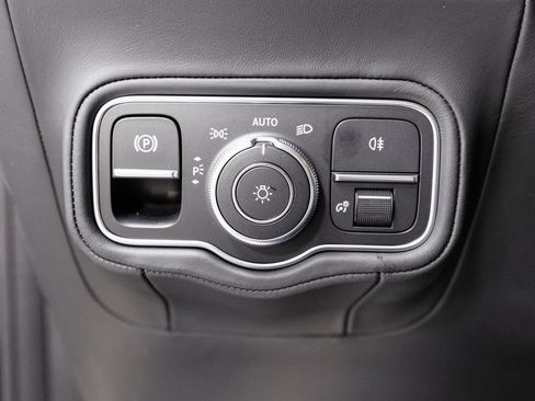 Used 2025 Mercedes-Benz G 63 AMG 4MATIC image 10