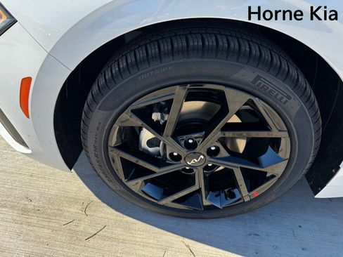 New 2026 Kia K5 GT-Line image 8