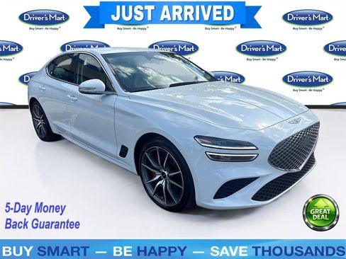 Used 2025 Genesis G70 2.5T image 1