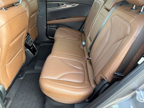 Used 2022 Lincoln Nautilus Reserve FWD image 20