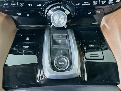 Used 2026 Acura MDX w/ Technology Package AWD/4WD image 25