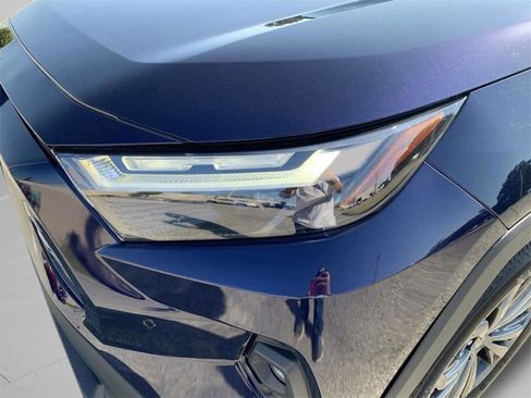 Used 2022 Toyota RAV4 Limited image 33
