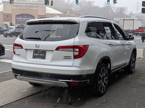 Used 2022 Honda Pilot Touring image 6