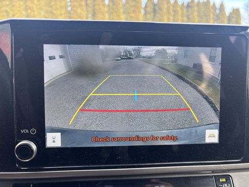 Used 2025 Toyota Camry SE image 26