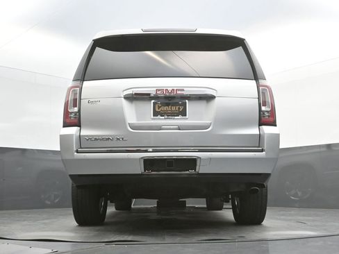 Used 2018 GMC Yukon XL Denali w/ Denali Ultimate Package AWD/4WD image 41