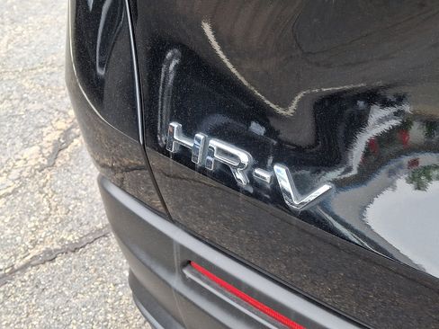 Certified 2023 Honda HR-V LX image 31