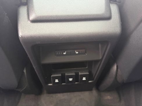 Used 2018 Land Rover Discovery Sport HSE image 33