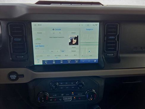 Used 2022 Ford Bronco Wildtrak AWD/4WD image 13