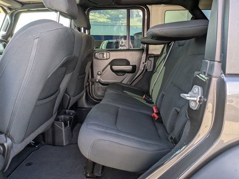 Used 2021 Jeep Wrangler Unlimited Sport image 13