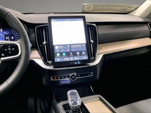 Certified 2026 Volvo XC90 B6 Plus w/ Protection Package Premier AWD/4WD image 9