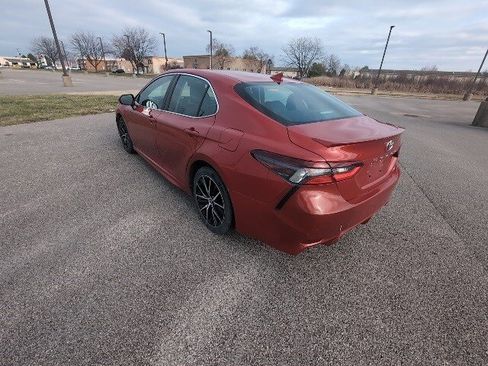 Certified 2023 Toyota Camry SE image 6