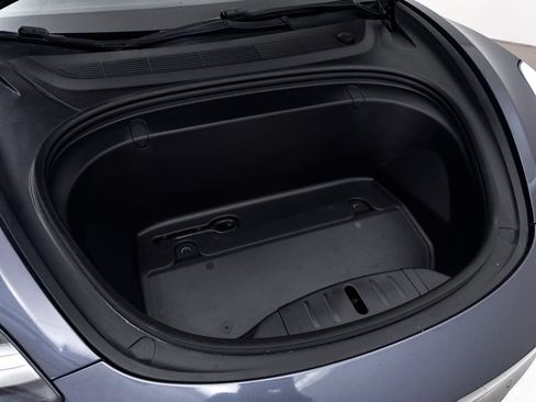Used 2019 Tesla Model 3 Mid Range RWD image 11