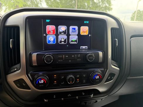 Used 2018 GMC Sierra 1500 SLE w/ SLE Value Package AWD/4WD image 25