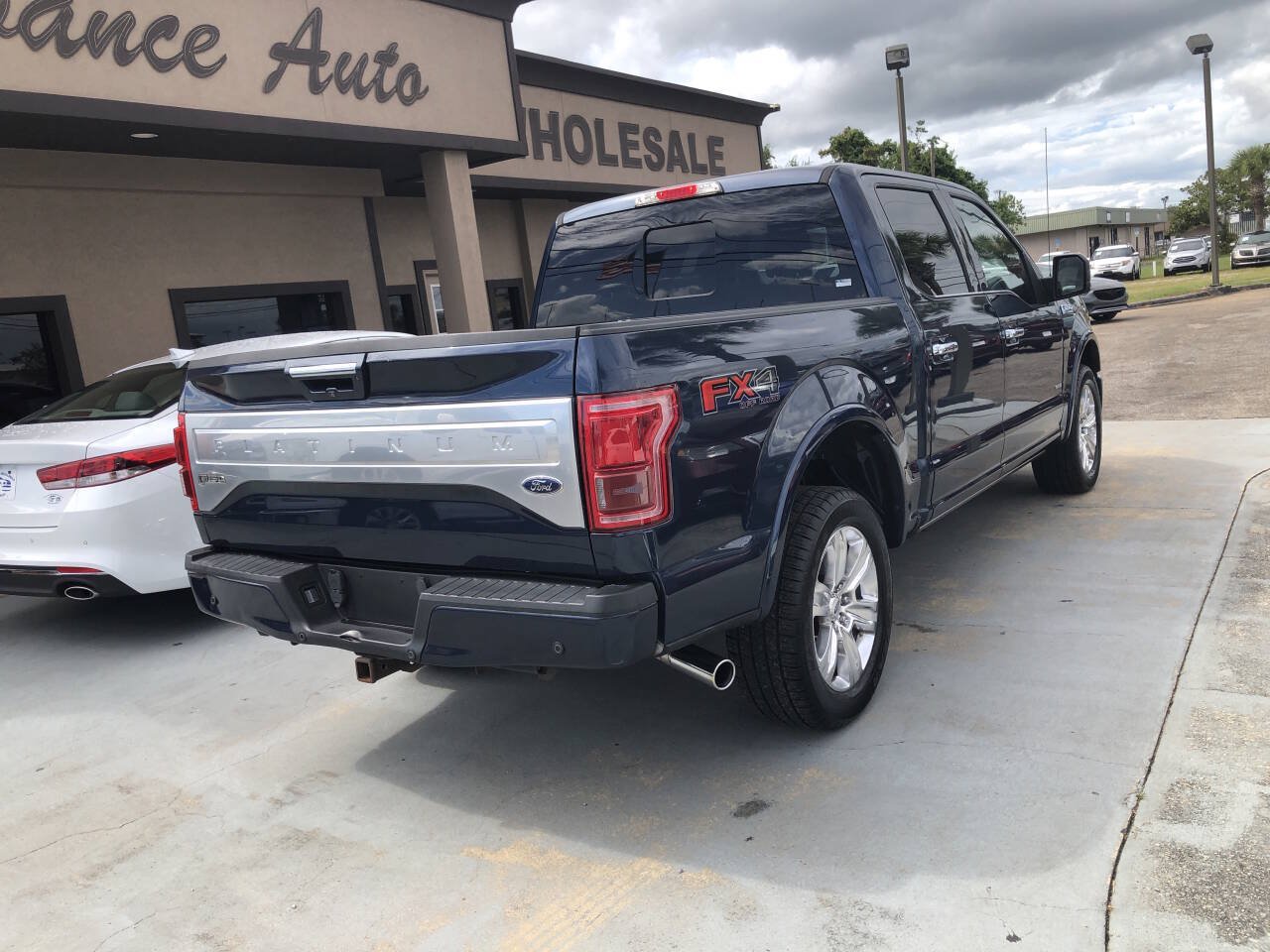 Used 2015 Ford F150 Platinum w/ Technology Package AWD/4WD image 2