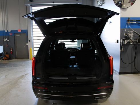 Used 2020 Cadillac XT6 Premium Luxury image 45