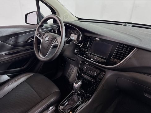 Used 2022 Buick Encore Preferred w/ Safety Package AWD/4WD image 27