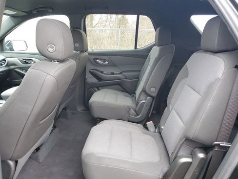 Used 2023 Chevrolet Traverse LT image 27