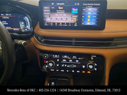 Used 2024 INFINITI QX60 Sensory w/ Vision Package image 11