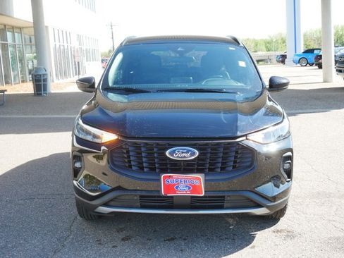 Certified 2025 Ford Escape ST-Line Select AWD/4WD image 2