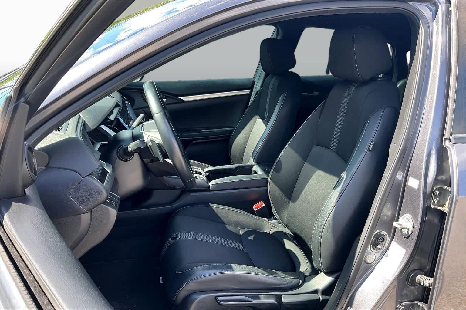 Used 2020 Honda Civic Sport image 7