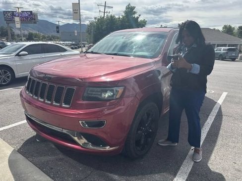 Used 2015 Jeep Grand Cherokee High Altitude AWD/4WD image 8