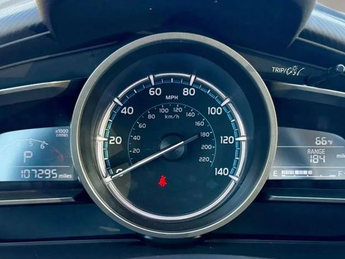 Used 2019 Toyota Yaris LE image 20