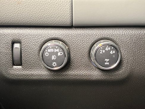 Used 2015 Chevrolet Colorado LT w/ Luxury Package AWD/4WD image 33