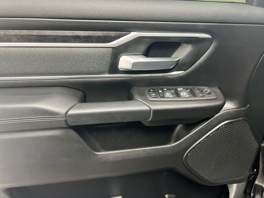 Used 2022 RAM 1500 Big Horn AWD/4WD image 20
