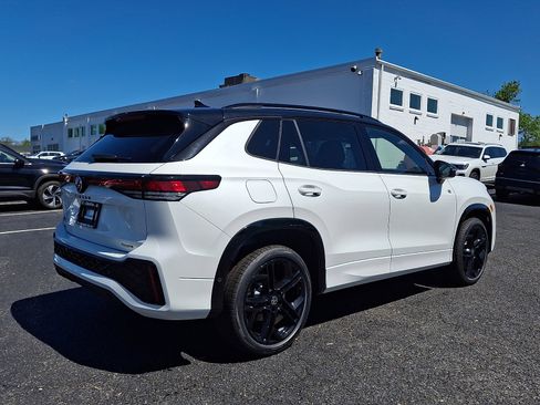 New 2026 Volkswagen Tiguan SE R-Line AWD/4WD image 4