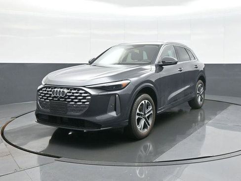 New 2025 Audi Q5 Premium Plus image 3