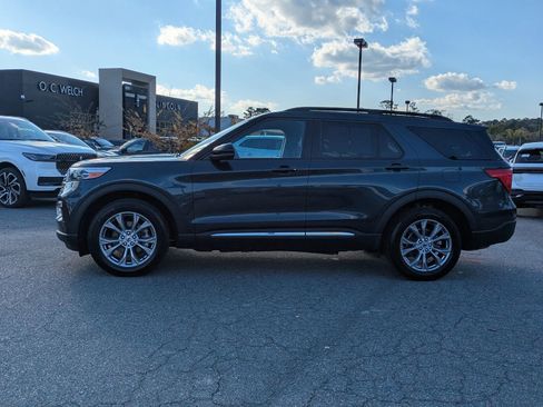 Certified 2023 Ford Explorer XLT w/ Equipment Group 202A image 7