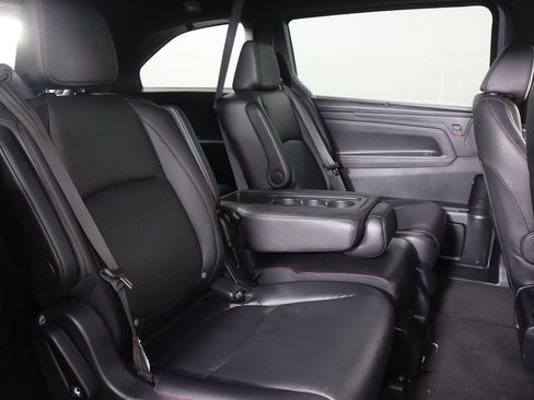 Used 2023 Honda Odyssey Sport image 32