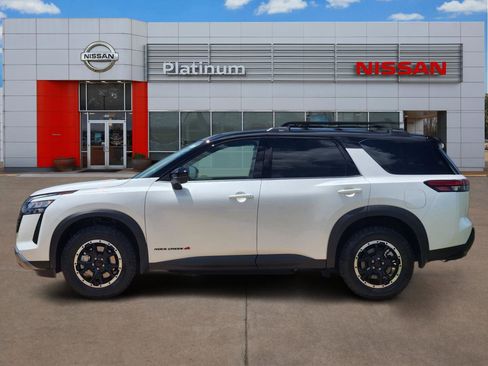 New 2026 Nissan Pathfinder Rock Creek AWD/4WD image 3