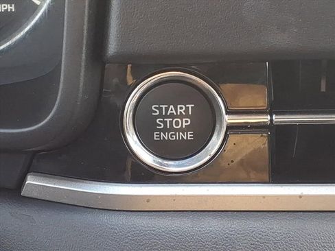 Used 2023 Mitsubishi Outlander ES image 27