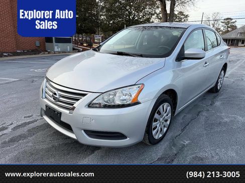 Used 2015 Nissan Sentra SV image 1