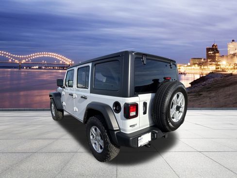 Used 2021 Jeep Wrangler Unlimited Sport image 3