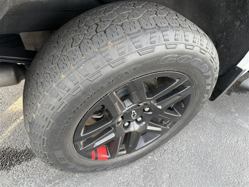 Used 2023 Chevrolet Silverado 1500 RST w/ Redline Edition image 14