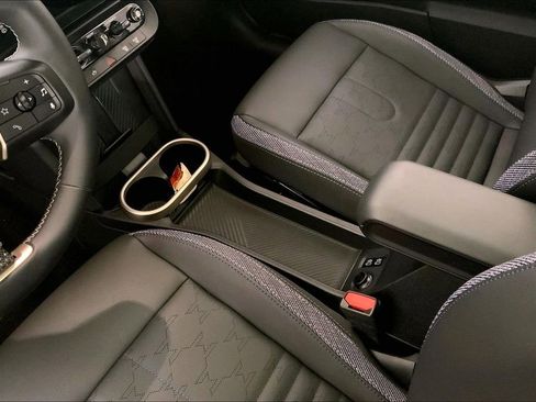 Certified 2025 MINI Cooper S image 22