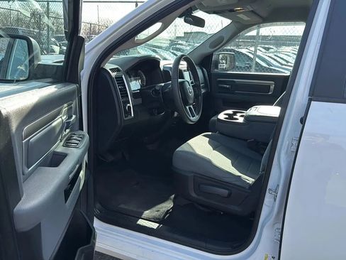 Used 2019 RAM 1500 Classic SLT AWD/4WD image 22