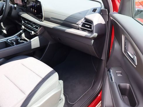 New 2025 Chevrolet Traverse LT w/ Sun and Wheel Package image 49