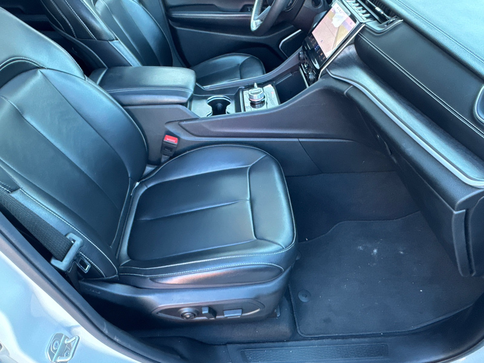 Used 2024 Jeep Grand Cherokee Limited 4xe AWD/4WD image 16