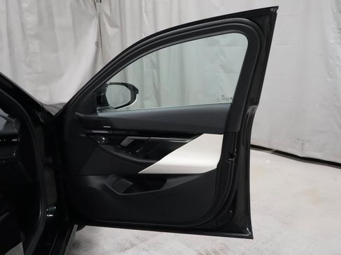 Certified 2025 BMW 530i xDrive 530i xDrive image 30