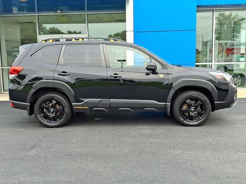 Used 2022 Subaru Forester Wilderness image 7