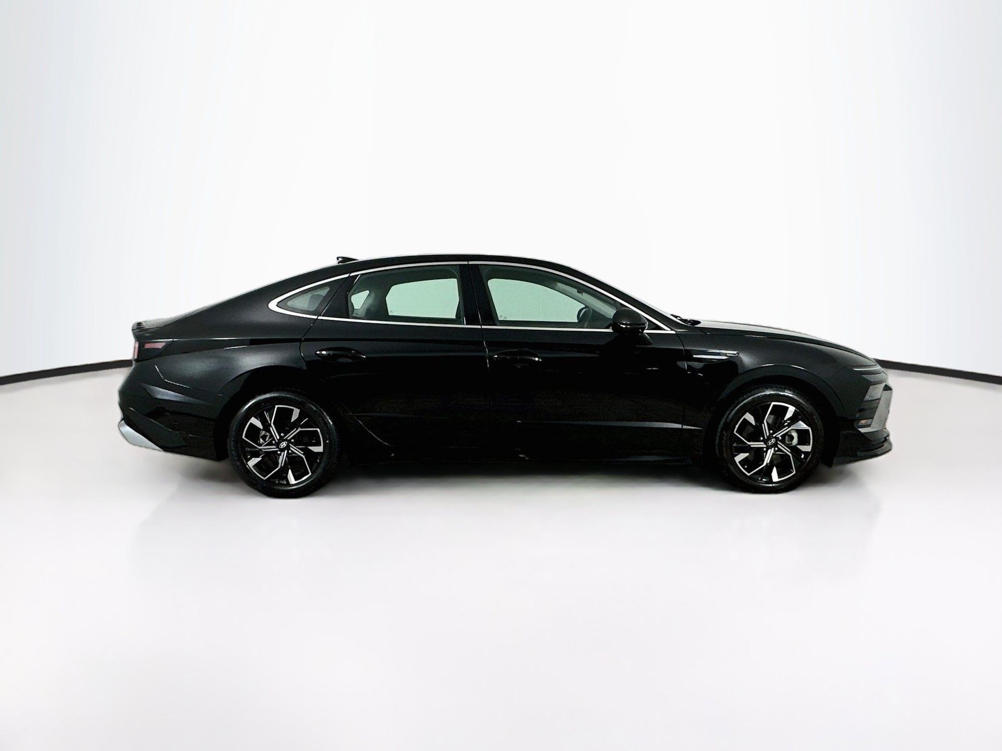 Used 2025 Hyundai Sonata SEL FWD image 10