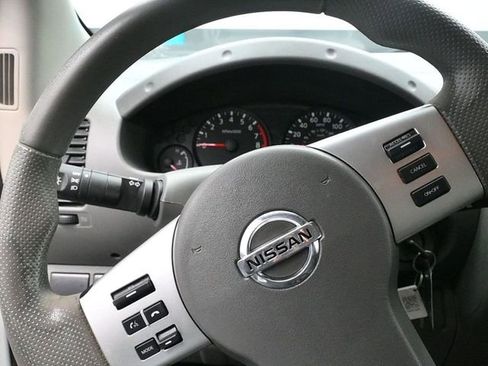 Used 2019 Nissan Frontier S image 10