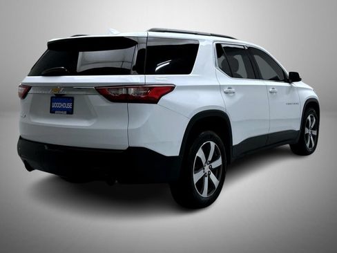 Used 2019 Chevrolet Traverse LT w/ LT Premium Package AWD/4WD image 5